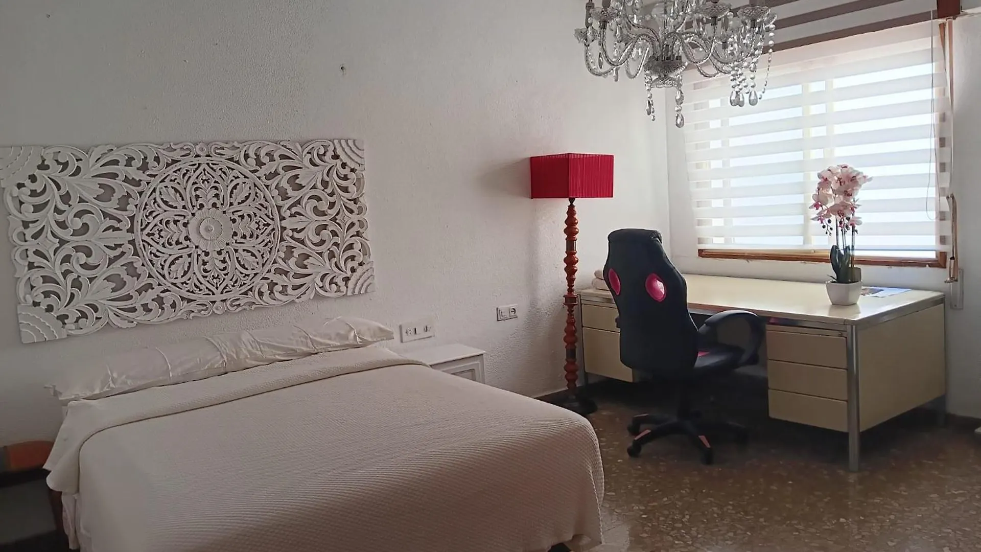 Habitaciones Amplias En El Centro De غرناطة منزل للإقامة