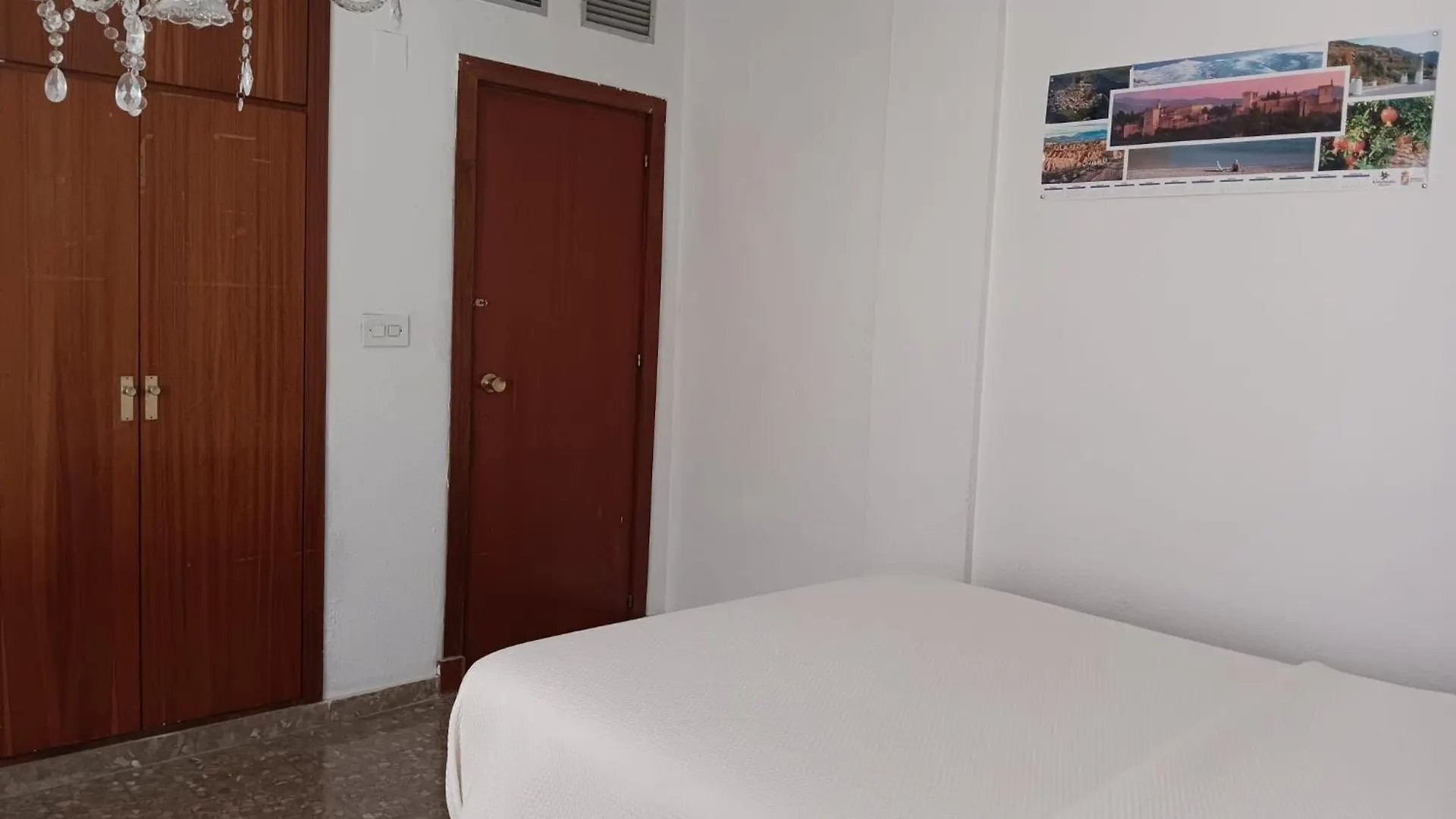 Habitaciones Amplias En El Centro De 그라나다 홈스테이